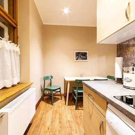 Gourmet Storie's Ap 68sqm Renovated Free Parking *